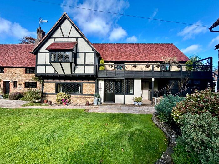 1 Bedroom Maisonette To Rent In Eddystone Court, Churt, Farnham, GU10