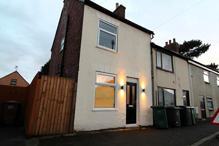 2 Bedroom End Of Terrace House To Rent In Main Street, Newhall, DE11