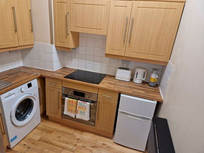 1 Bedroom Flat To Rent In Lenzie Street, Springburn, Glasgow, G21