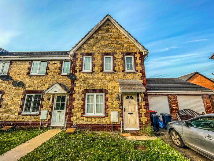3 Bedroom End Of Terrace House To Rent In White Avenue, Duffryn, Newport, NP10