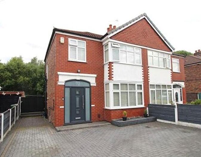 3 Bedroom Semi Detached House To Rent In Castleton Avenue, Stretford, M32