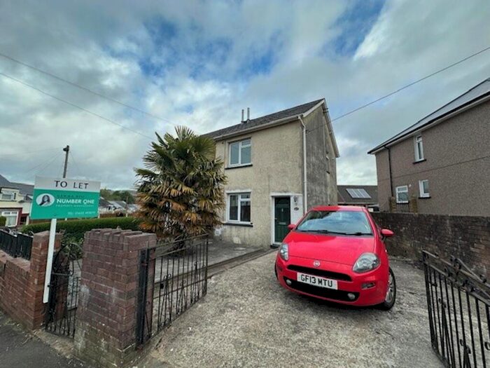 2 Bedroom Semi-Detached House To Rent In Prince Street, Pontypool, NP4