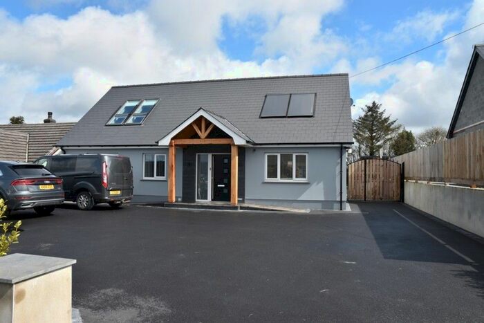 4 Bedroom Detached Bungalow For Sale In Ger-Y-Llan, Velindre, Llandysul, SA44
