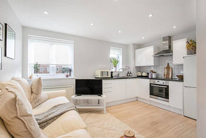 1 Bedroom Flat To Rent In Viking Place, Seymour Road, Leyton, London, E10