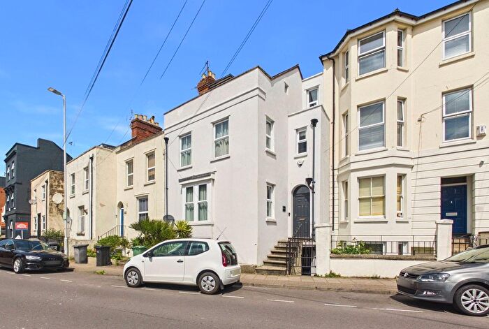 4 Bedroom Terraced House For Sale In Park Road, Gloucester, Gloucestershire, GL1