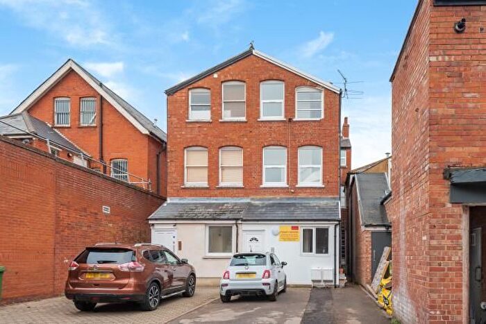 3 Bedroom Flat To Rent In Obelisk Way, Camberley, GU15