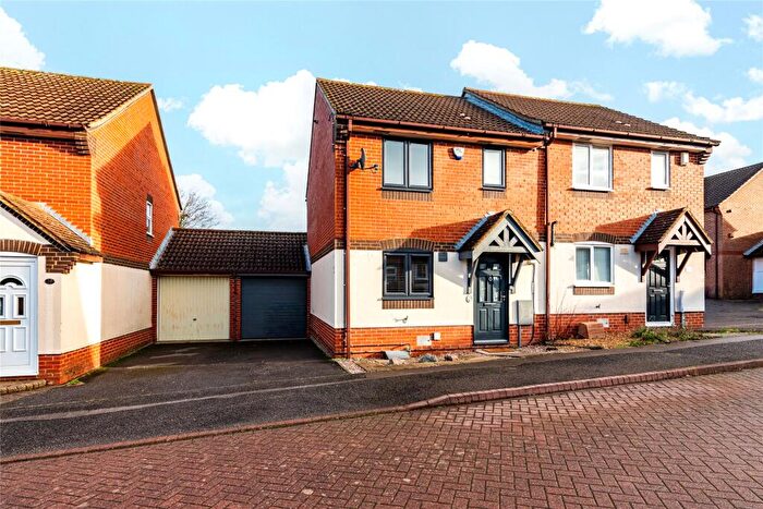 3 Bedroom Semi Detached House For Sale In Grosmont Close, Emerson Valley, Milton Keynes, Buckinghamshire, MK4