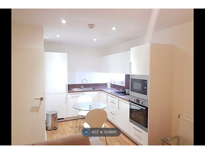 1 Bedroom Flat To Rent In Bramwell Way, London, E16