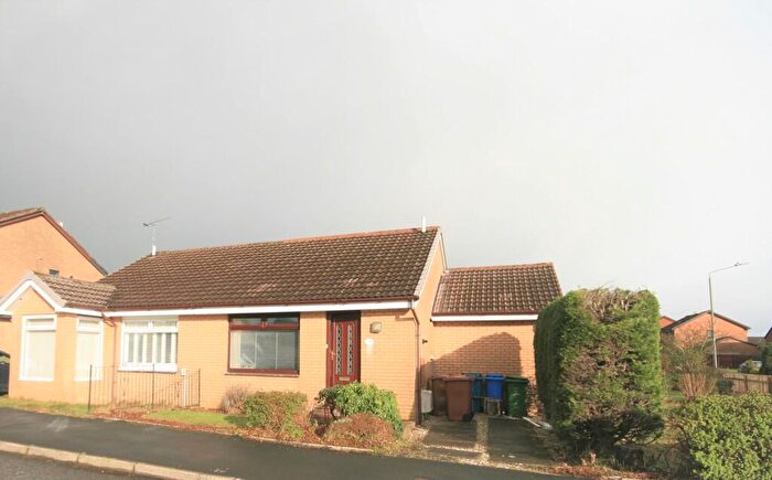 2 Bedroom Semi-Detached Bungalow To Rent In Broughton Road, Bedroom Unfurnished Bungalow, Summerston - Available //, G23