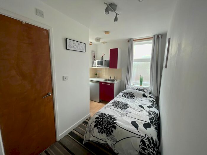 Studio To Rent In Walsall Street, Willenhall, WV13