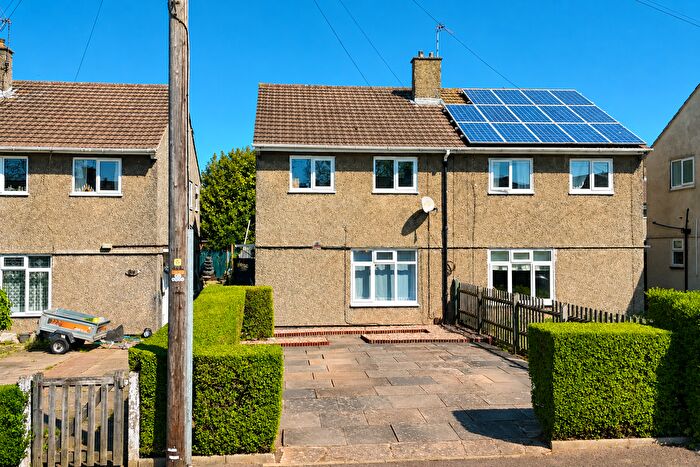 3 Bedroom Semi-Detached House For Sale In Scotswood Crescent, Leicester, Leicestershire, LE2