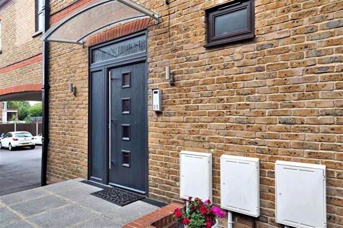 2 Bedroom Apartment To Rent In Dylan House, High Street, Epping, CM16