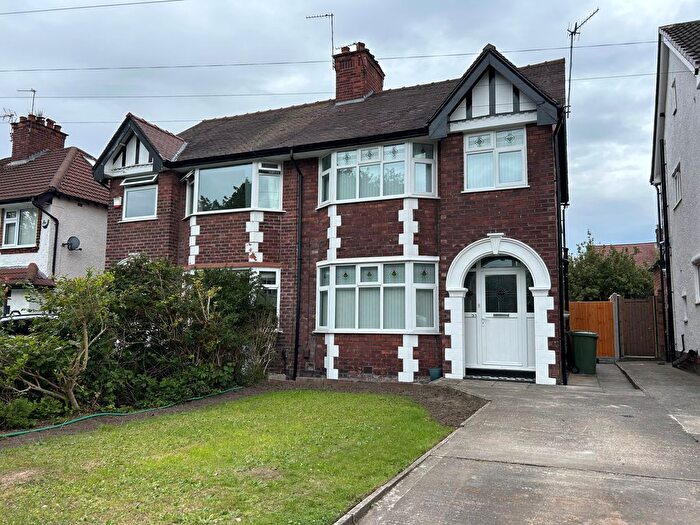 3 Bedroom Semi-Detached House To Rent In Higher Bebington Road, Wirral, CH63
