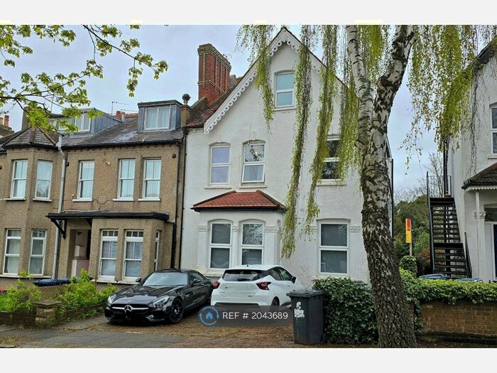 2 Bedroom Flat To Rent In Sunningfields Rd, London, NW4