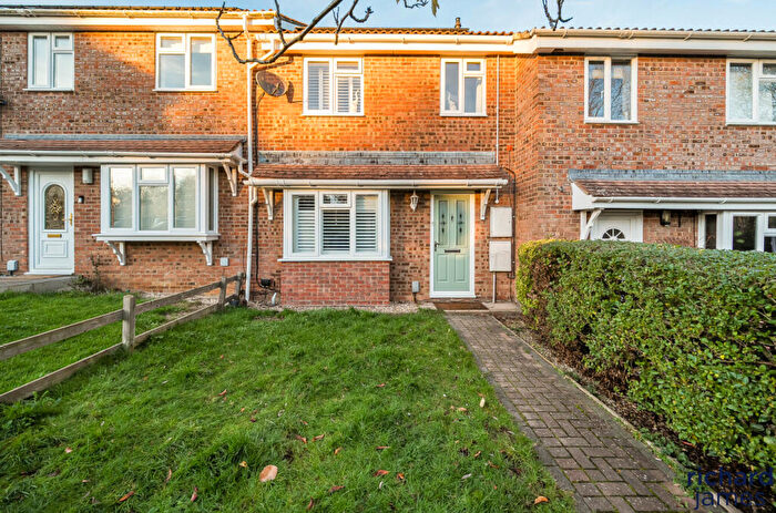 3 Bedroom Terraced House For Sale In Ryan Close, Sparcells, Swindon, SN5