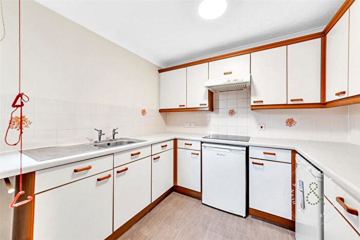 1 Bedroom Flat For Sale In Mclay Court, St. Fagans Road, Fairwater, Cardiff, CF5