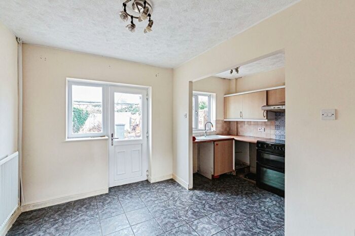 3 Bedroom End Of Terrace House For Sale In Gardeners Mews, Blackpool, Lancashire, FY1