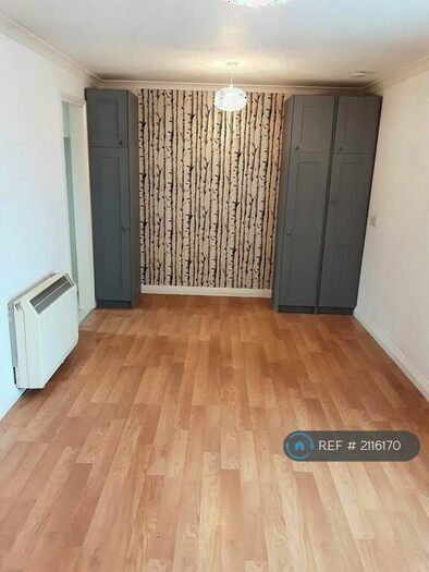 1 Bedroom Flat To Rent In Webburn Gardens, Southampton, SO18