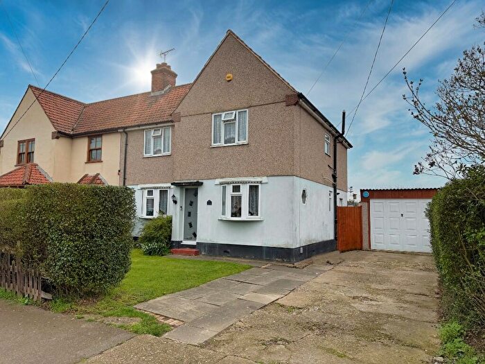 4 Bedroom Semi Detached House For Sale In Corringham Road, Stanford-Le-Hope, Essex, SS17