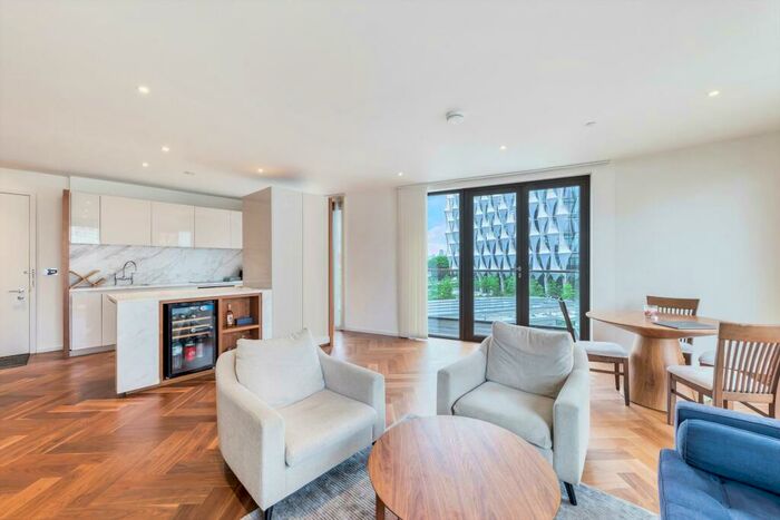 2 Bedroom Apartment To Rent In Ambassador Building, Embassy Gardens, London, SW11