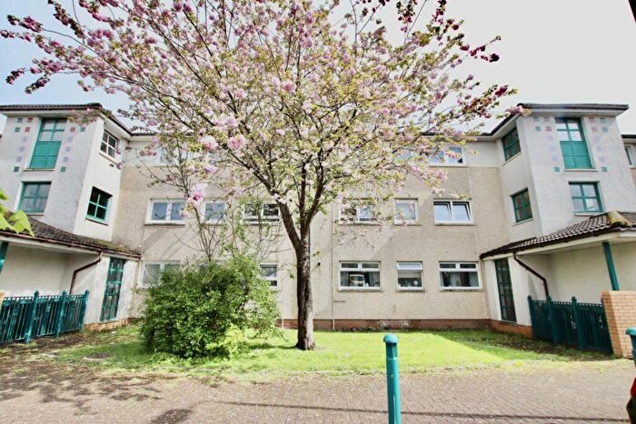 2 Bedroom Flat For Sale In Cumbrae Crescent, Coatbridge, ML5