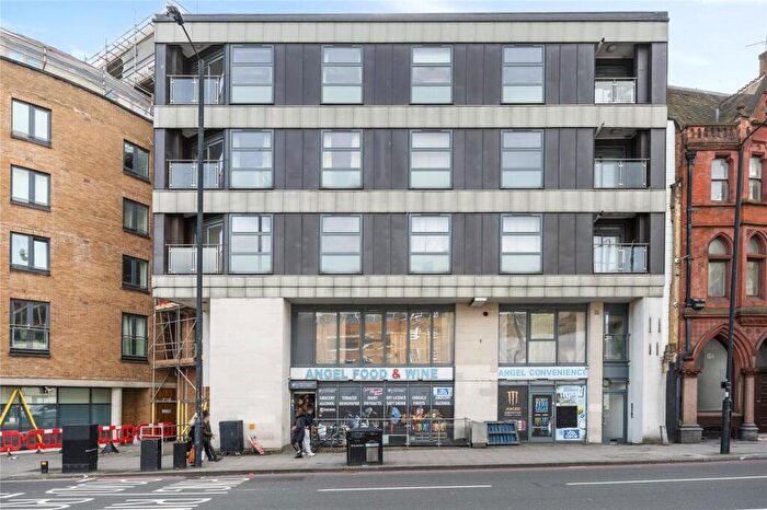 2 Bedroom Apartment To Rent In Goswell Road, London, EC1V