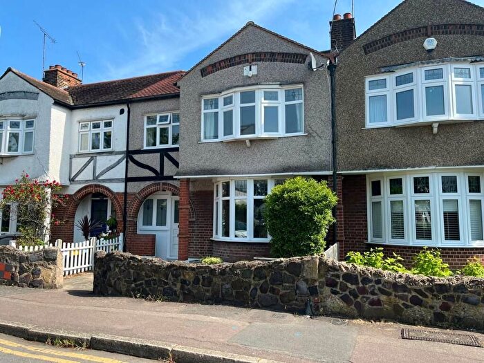 4 Bedroom Terraced House To Rent In Chestnut Drive, Wanstead, E11