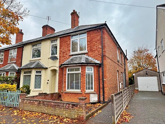 3 Bedroom End Of Terrace House For Sale In Ashlawn Road, Hillmorton, Rugby, CV22