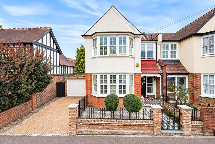 4 Bedroom Semi-Detached House For Sale In Stafford Road, Sidcup, DA14