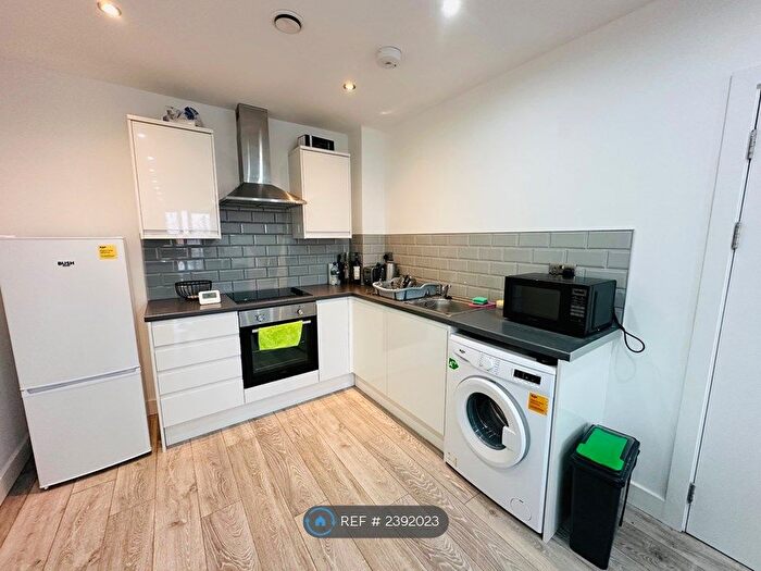 1 Bedroom Flat To Rent In Becontree Avenue, Dagenham, RM8