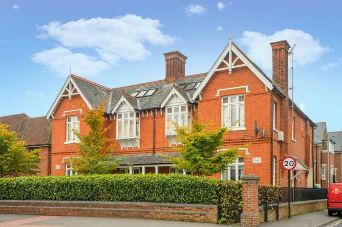 1 Bedroom Apartment To Rent In Iffley Road, East Oxford, OX4