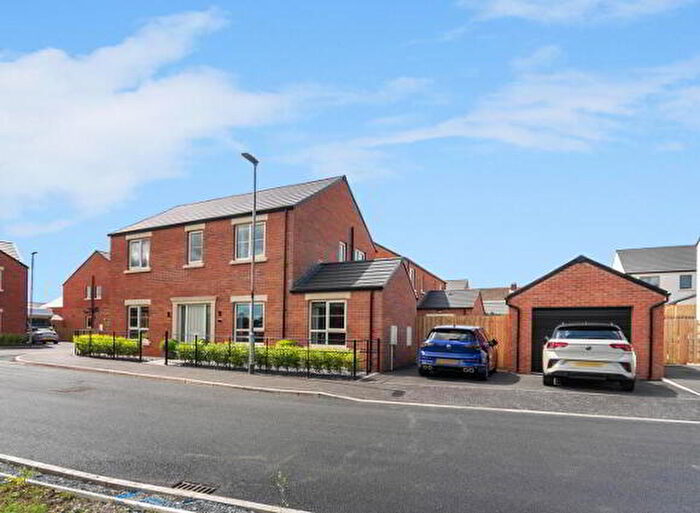 4 Bedroom Detached House For Sale In Castlelodge Gardens, Newtownards, BT23