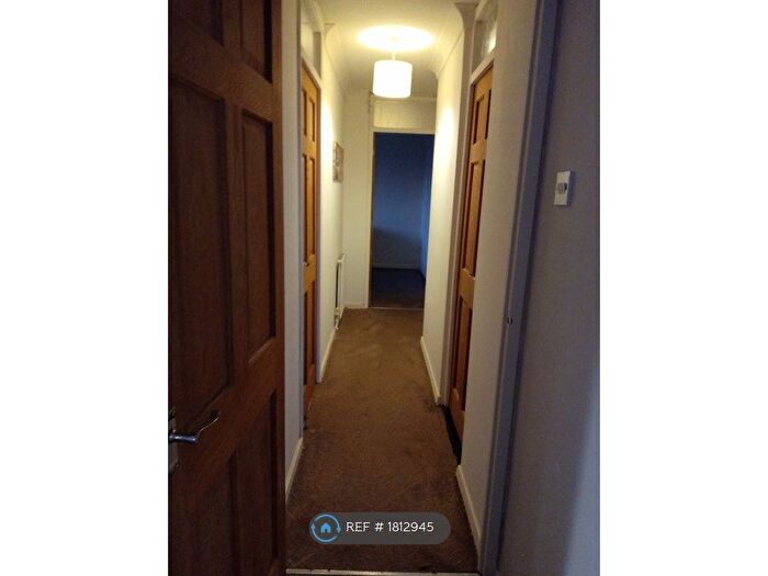 2 Bedroom Flat To Rent In Chiltern Coleman St., Southend, SS2