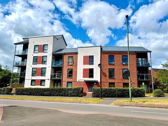 2 Bedroom Flat To Rent In Tessall Lane, Longbridge, Birmingham, B31