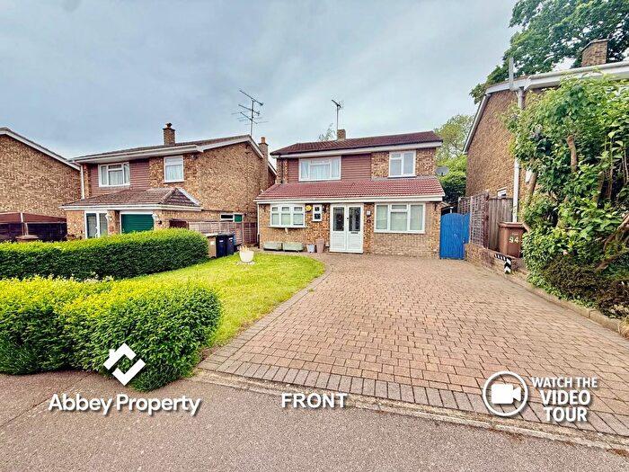 5 Bedroom Detached House To Rent In Brompton Close, Luton, LU3