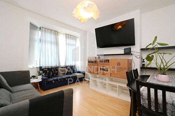 3 Bedroom Terraced House To Rent In Shelbourne Road, London, N17