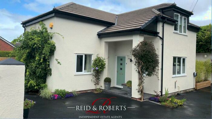 4 Bedroom House For Sale In Rhes-Y-Cae, Holywell, CH8