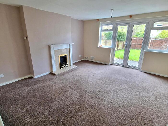 3 Bedroom Terraced House To Rent In Malt Close, Harborne, Birmingham, B17