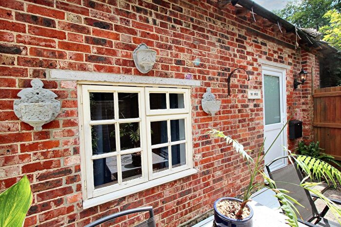 1 Bedroom Maisonette To Rent In Great Chart, Ashford, TN23