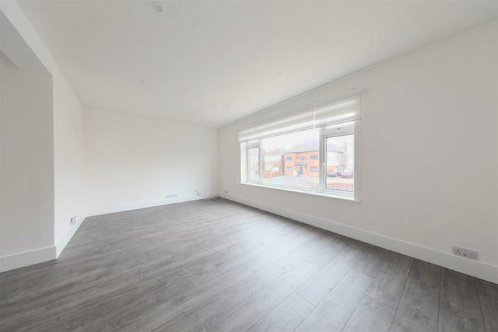 3 Bedroom Apartment To Rent In Sewardstone Road, Chingford, E4