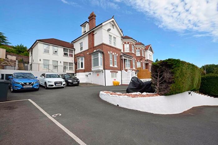 2 Bedroom Flat For Sale In Dartmouth Road, Paignton, TQ4