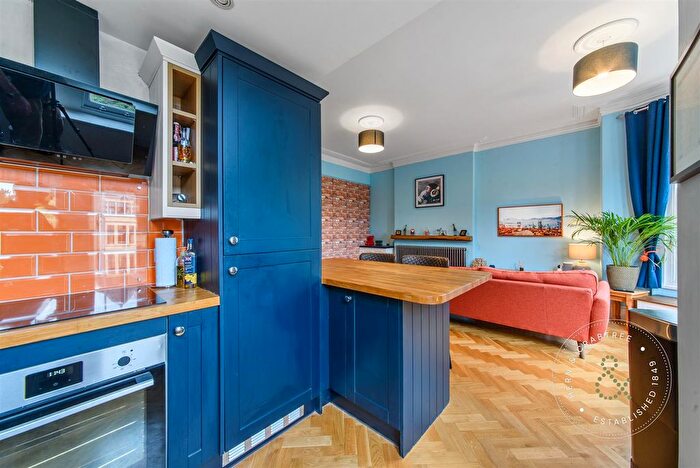 1 Bedroom Flat For Sale In Cathedral Road, Cardiff, CF11