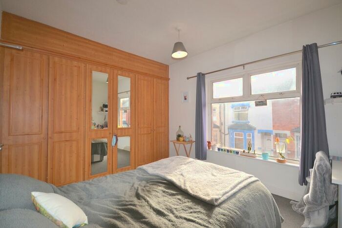 4 Bedroom House To Rent In Southampton Road, Far Cotton, Northampton, NN4