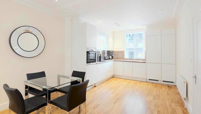 3 Bedroom Flat To Rent In Hamlet Gardens, Ravenscourt Park, London, W6