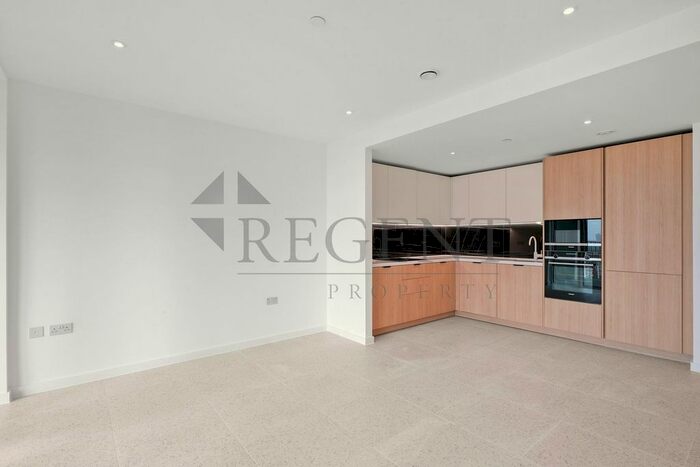 Studio To Rent In Bouchon Point, Cendal Crescent, E1