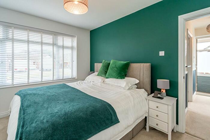 2 Bedroom Semi-Detached Bungalow For Sale In Abbottsbury, Pagham, Bognor Regis, PO21