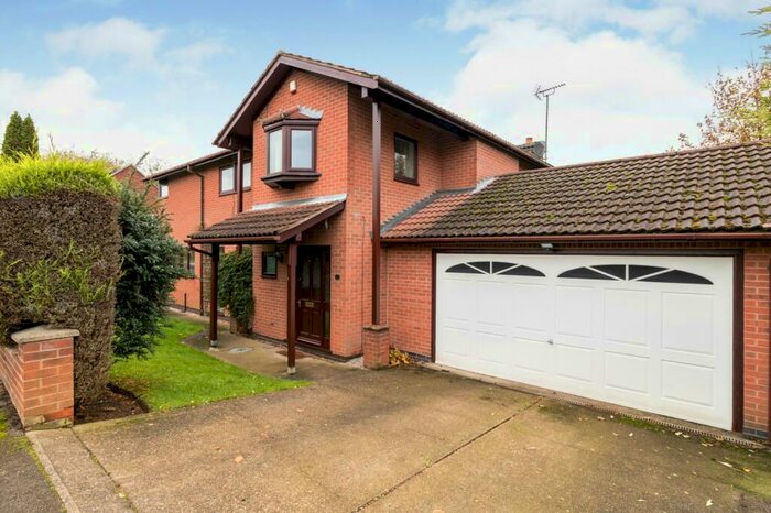 4 Bedroom Detached House To Rent In Woodview Gardens, Forest Town, NG19