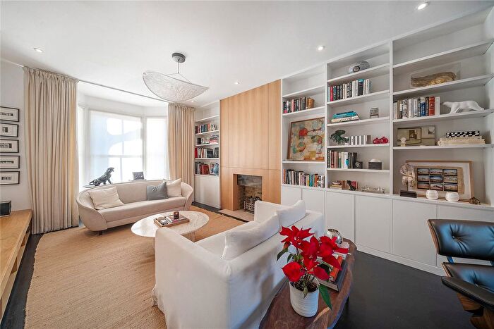 5 Bedroom Detached House For Sale In Barclay Road, London, SW6