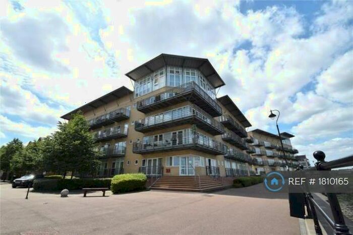 2 Bedroom Flat To Rent In Portland Place, Greenhithe, DA9