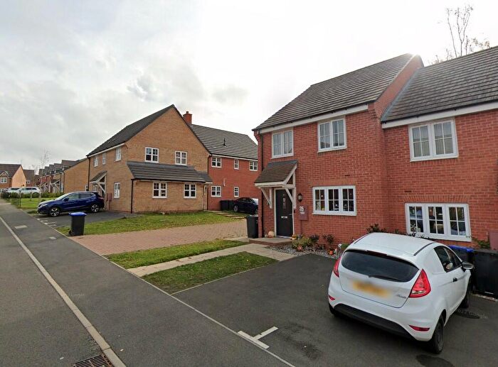 2 Bedroom Flat To Rent In Highwayman Close, Northampton, Northamptonshire, NN2